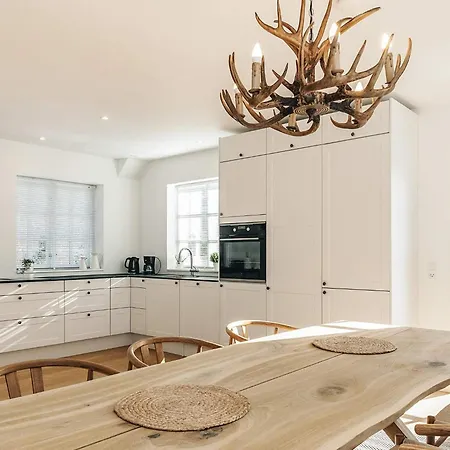 5 Star In Semesterbostad