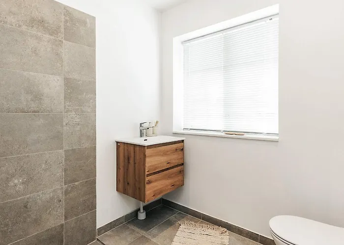 Semesterbostad 5 Star In *